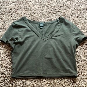 Wild Fable Green Junior Size Medium Fitted Crop T-Shirt